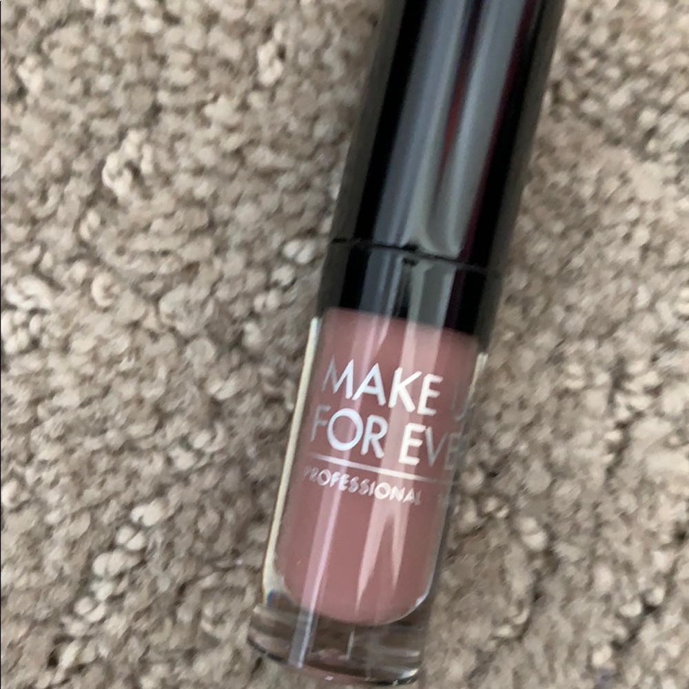 New! Make up forever lip plumper gloss
